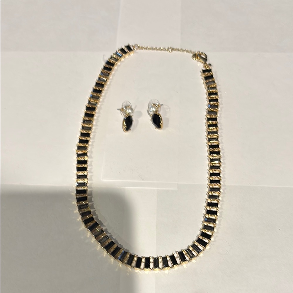 Elegant Black and Gold Necklace and Earring Set
